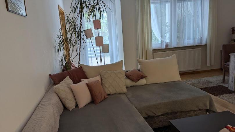 Tom13 Apartment คอนเงิน ภายนอก รูปภาพ